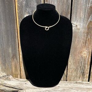 Banana Republic twist gold choker necklace